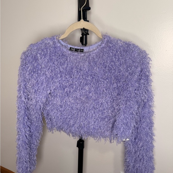 Zara Purple Fuzzy Crop Top - Picture 2 of 3